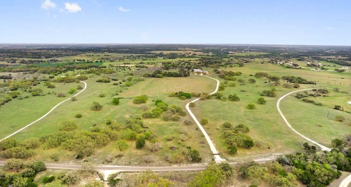 photo 3: 2006 County Road 112 Road, Burnet TX 78611