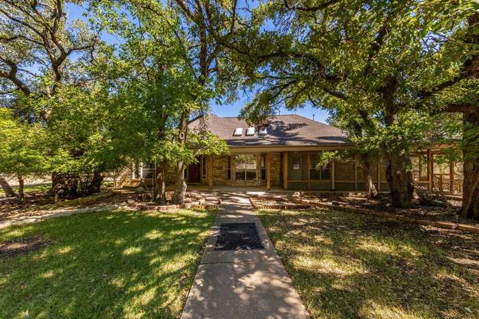 photo 1: 203 Amandas Way, Leander TX 78641