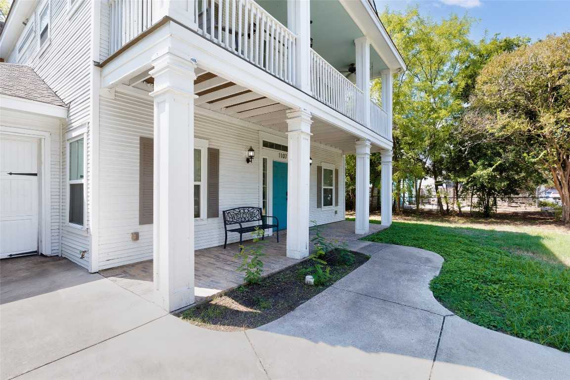 photo 3: 1107 Lambie Street, Austin TX 78702