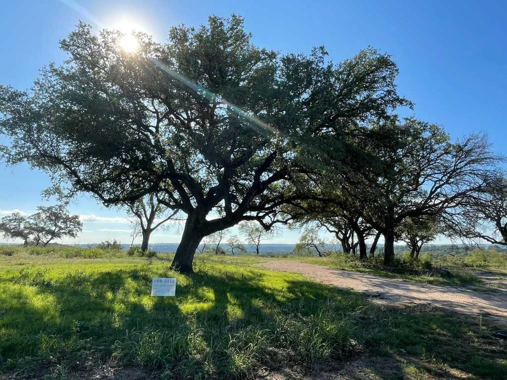 photo 2: Lot 32, 33 Hawthorne Lane, Spicewood TX 78669