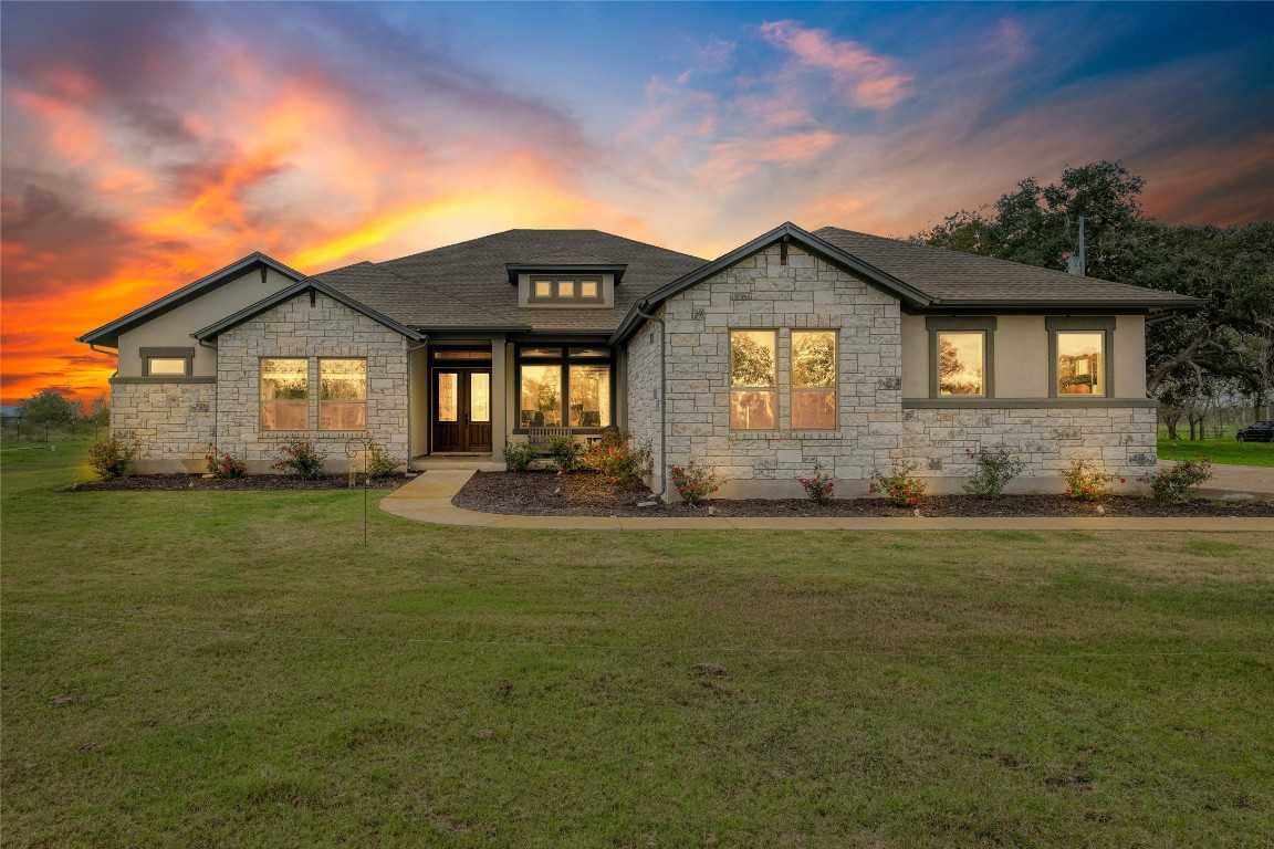 photo 2: 714 Lee Road, Bastrop TX 78602