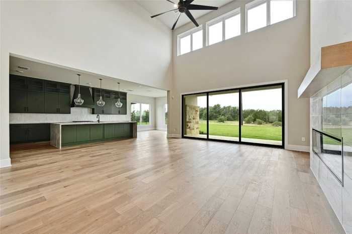 photo 2: 812 Whitcomb Way, Austin TX 78738