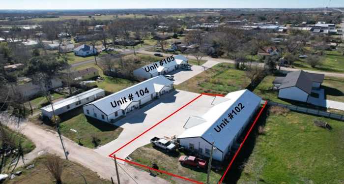 photo 1: 102 S Broadway Street, Thorndale TX 76577