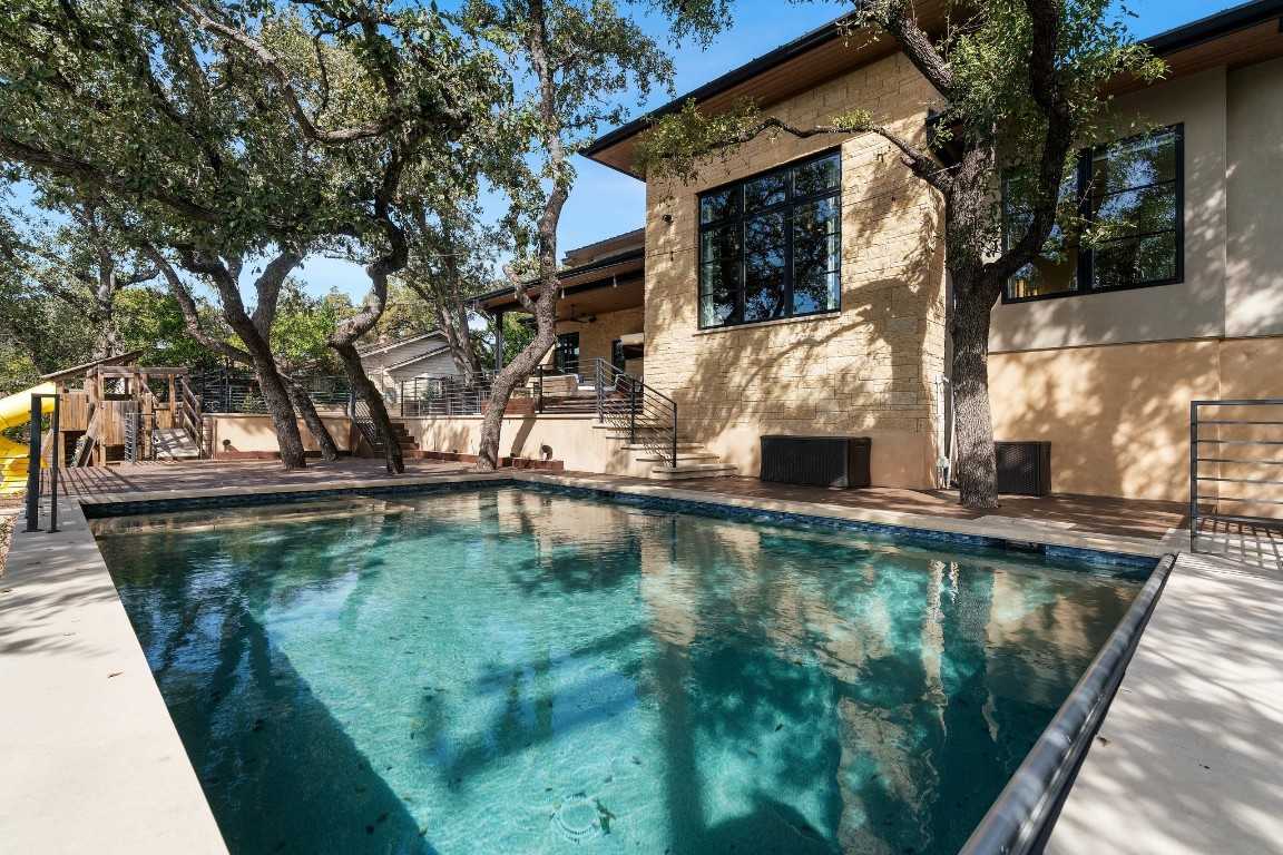 photo 2: 5814 Trailridge Drive, Austin TX 78731