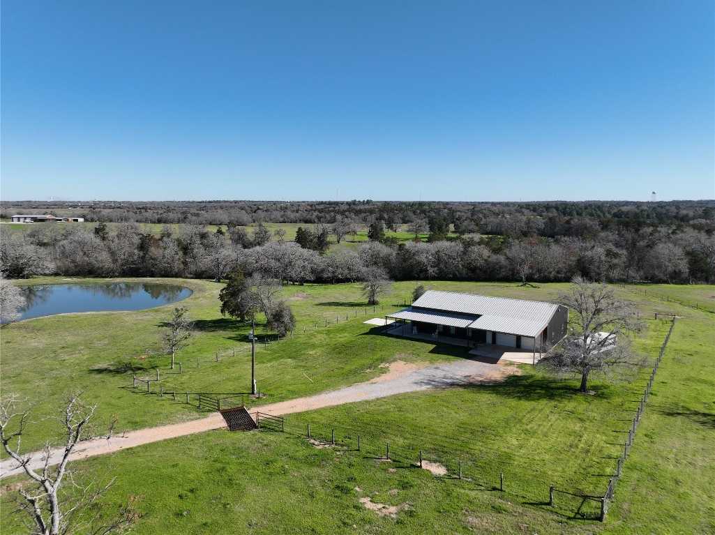 photo 2: 1575 County Road 216, Giddings TX 78942