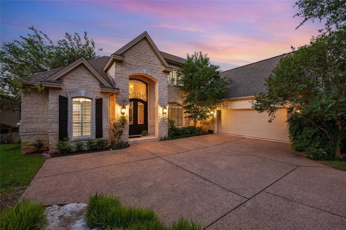 photo 3: 5402 N Scout Island Circle, Austin TX 78731