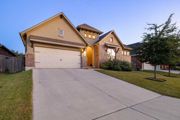 photo 2: 1612 Amarone Drive, Leander TX 78641