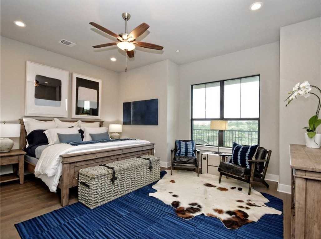 photo 3: 8200 Southwest Parkway Unit 403, Austin TX 78735