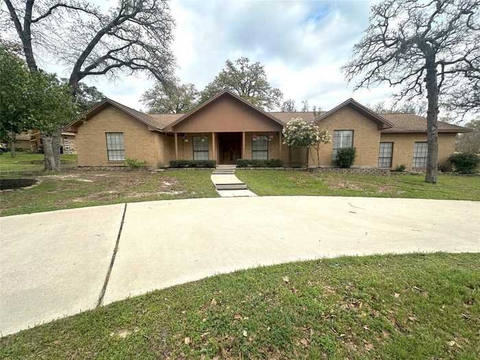 photo 2: 2105 Yokley Road, Rockdale TX 76567