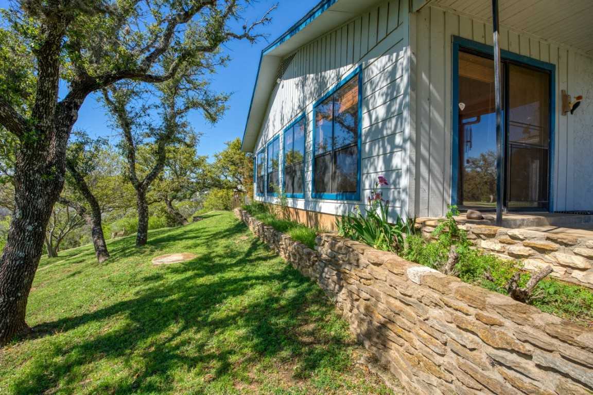 photo 1: 405 Loma Vista Drive, Burnet TX 78611