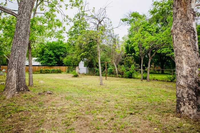 photo 27: 144 Hickory Street, Luling TX 78648