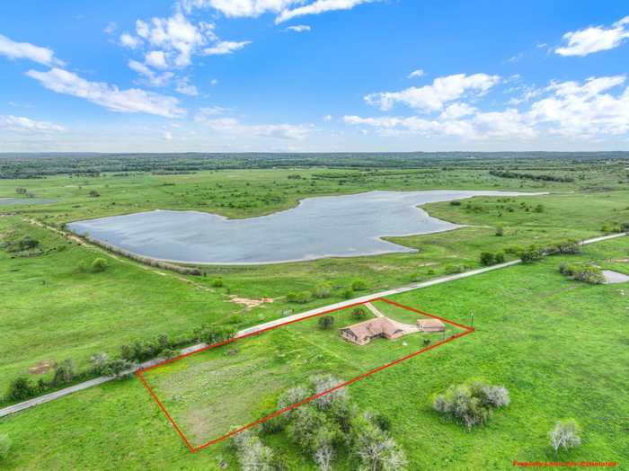 photo 1: 964 Salt Lake Road, Luling TX 78648