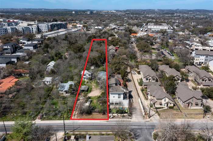 photo 2: 2700 Del Curto Road, Austin TX 78704