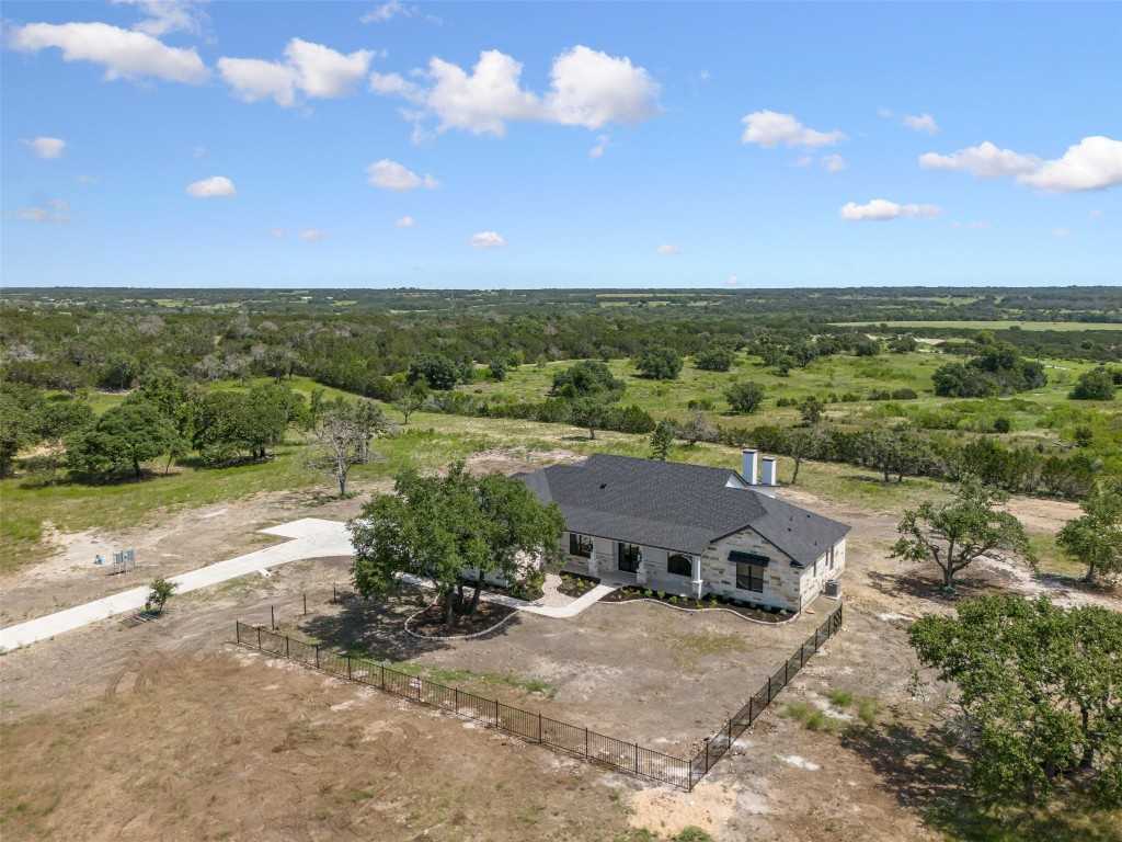 photo 3: 195 Burnet Oaks, Burnet TX 78611