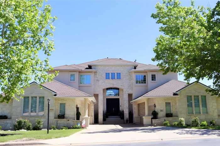 photo 1: 302 Aria Drive, Austin TX 78738