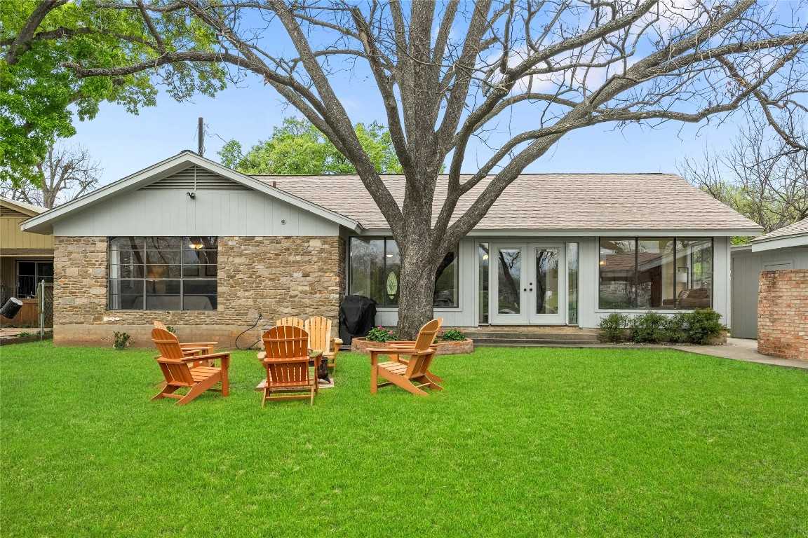 photo 3: 602 Clen Oaks Pkwy, Burnet TX 78611