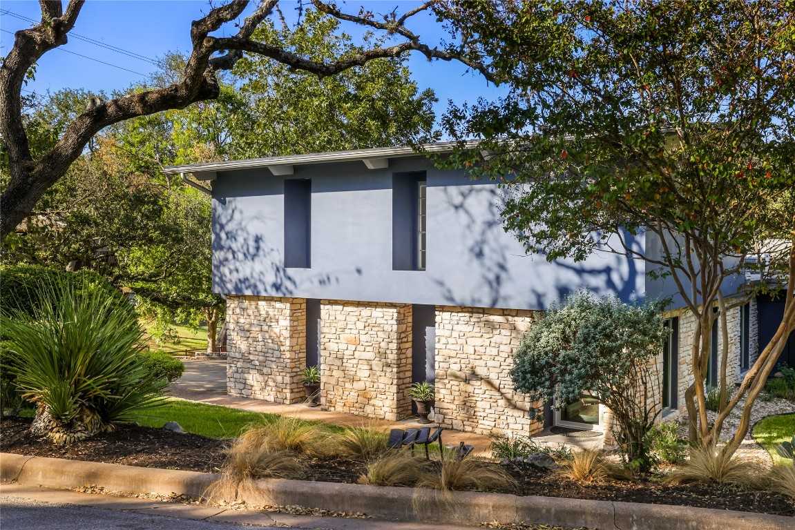 photo 3: 410 Brookhaven Trail, Austin TX 78746