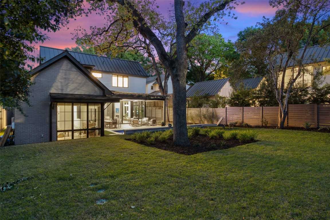 photo 3: 1904 Mountain View Road, Austin TX 78703