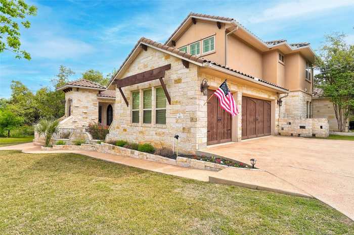 photo 2: 423 Bella Montagna Circle, Austin TX 78734