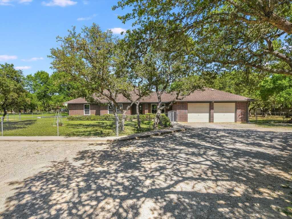 photo 1: 4500 County Road 207, Liberty Hill TX 78642