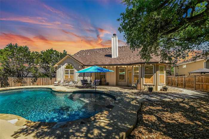 photo 1: 7 Redwood Circle, Wimberley TX 78676