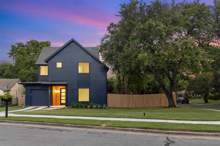 photo 1: 4715 Englewood Drive, Austin TX 78745