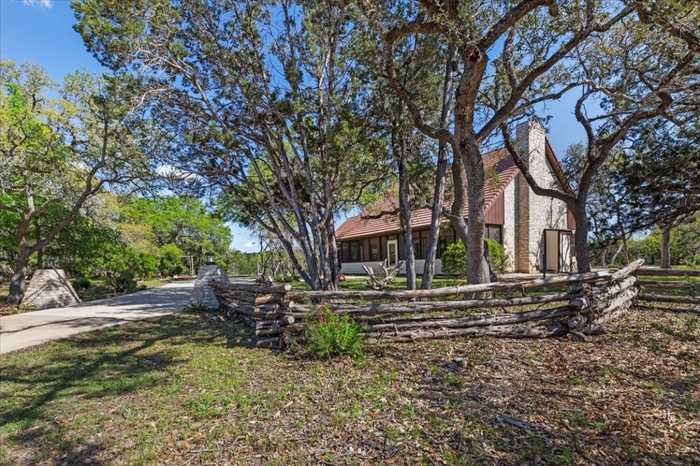 photo 2: 111 Circle Drive, Wimberley TX 78676