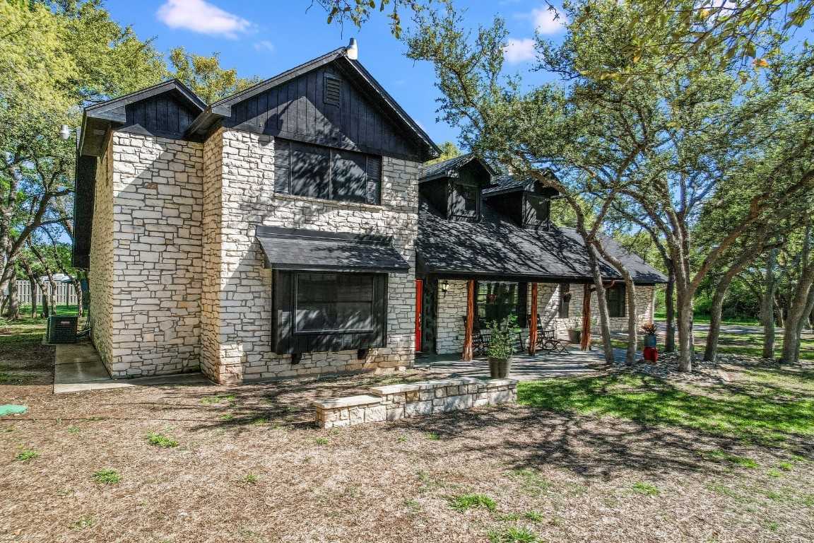 photo 2: 102 Independence Drive, Liberty Hill TX 78642