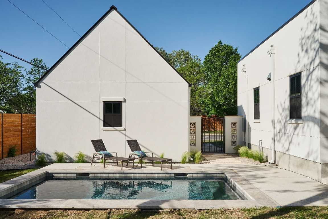 photo 2: 6006 Shoalwood Avenue, Austin TX 78757