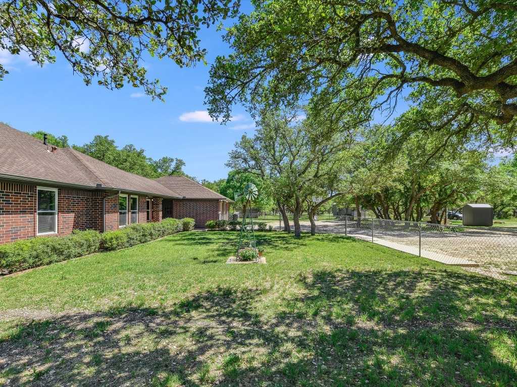 photo 3: 4500 County Road 207, Liberty Hill TX 78642