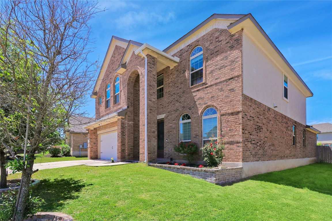 photo 3: 1049 Feldspar Stream Way, Leander TX 78641