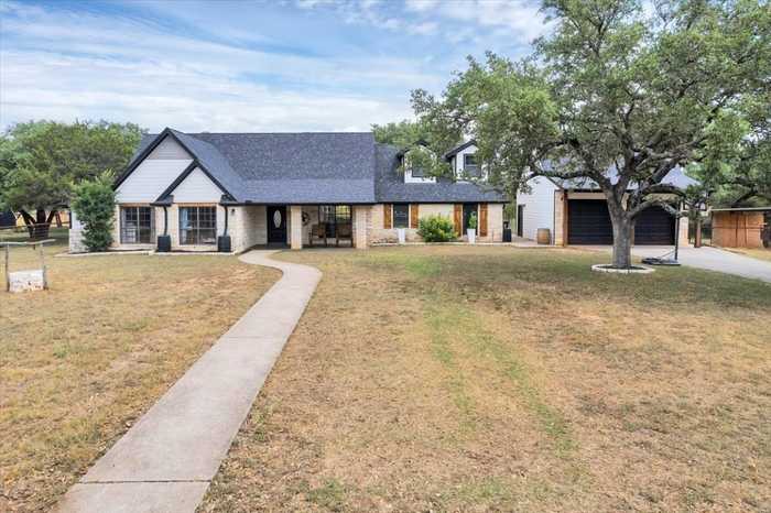 photo 1: 404 County Road 421, Spicewood TX 78669