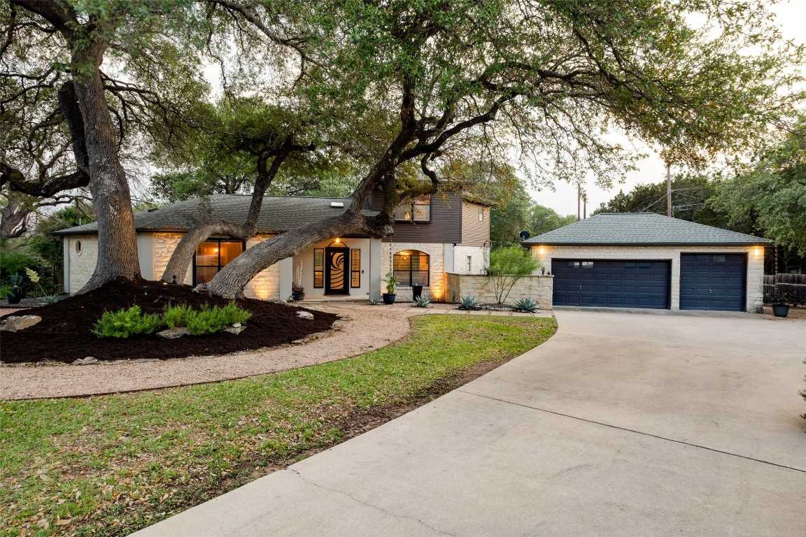 photo 1: 7315 Oak Shores Drive, Austin TX 78730