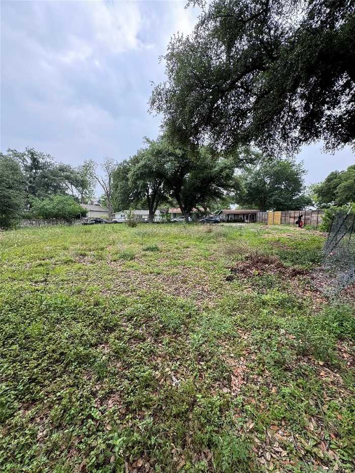 photo 12: 704 E 46th Street, Austin TX 78751