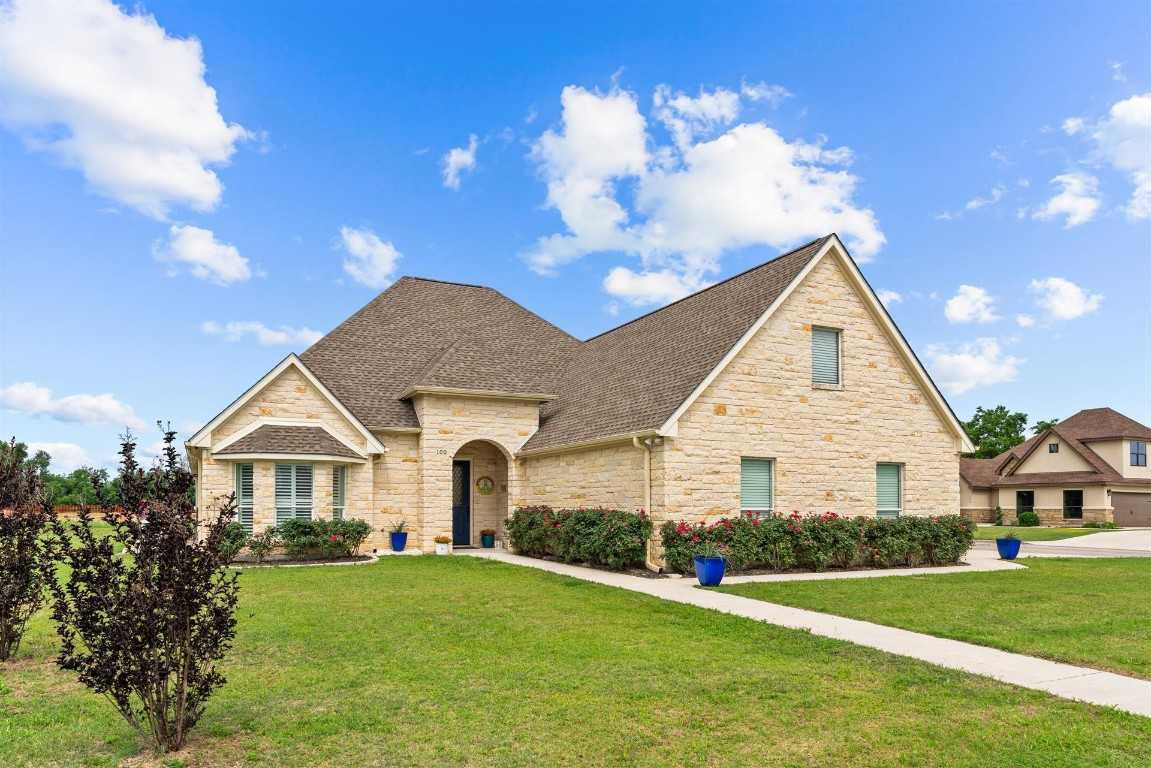 photo 1: 100 Kailynne Court, Thorndale TX 76577