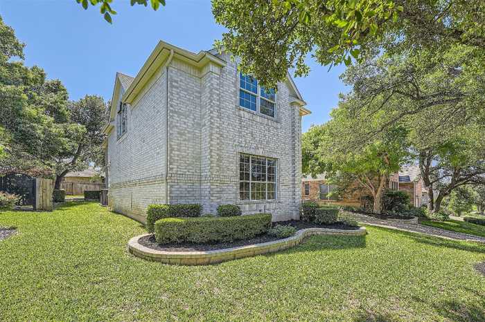 photo 2: 3750 Royal Port Rush Drive, Round Rock TX 78664