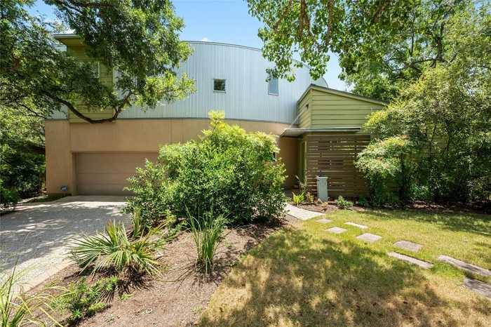 photo 2: 409 Brady Lane, Austin TX 78746