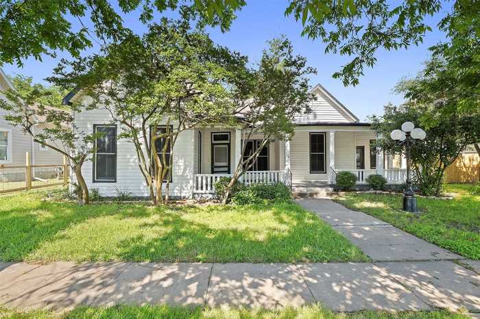 photo 1: 506 Porter Street, Taylor TX 76574