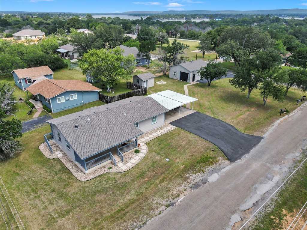 photo 3: 202 Southwood Drive, Granite Shoals TX 78654