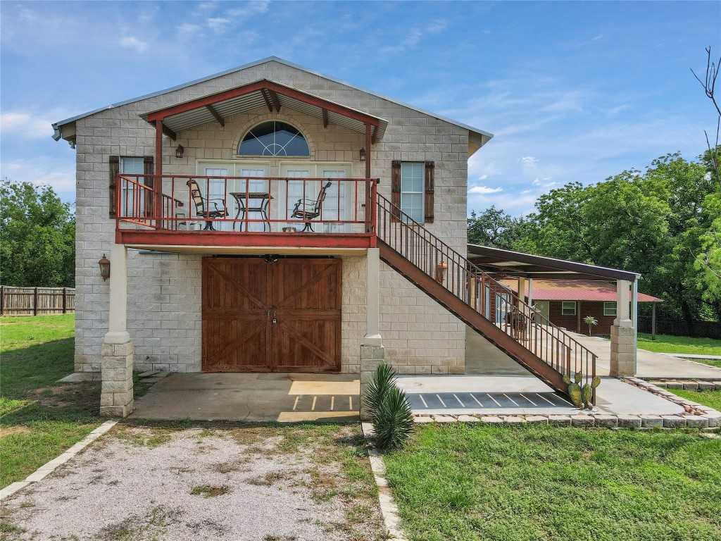 photo 3: 4521 River Oaks Drive, Kingsland TX 78639