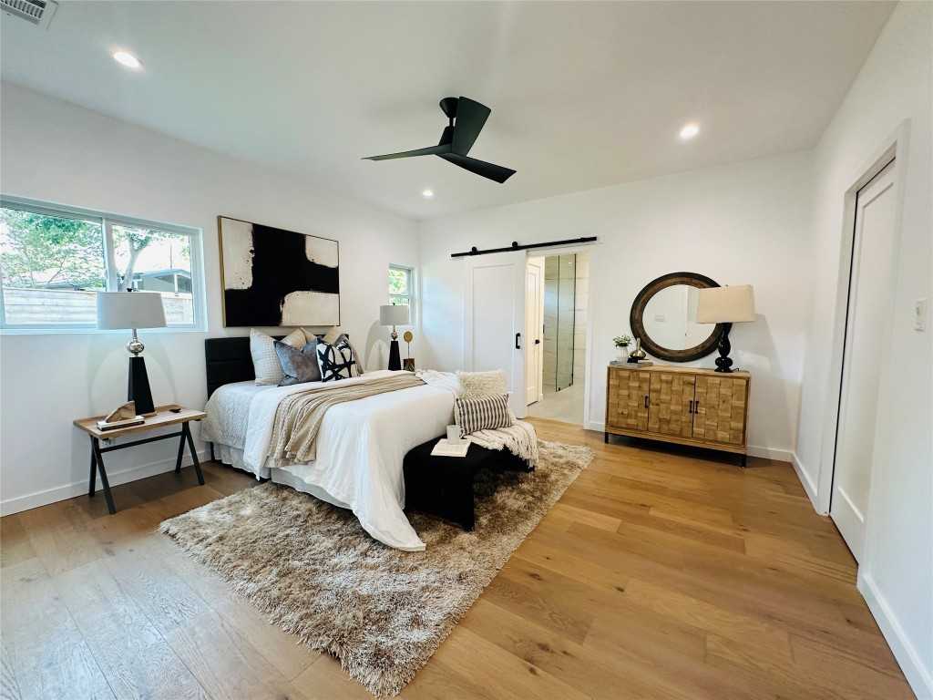 photo 3: 8619 Winding Walk, Austin TX 78757