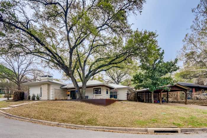 photo 2: 2619 SPRING Lane, Austin TX 78703