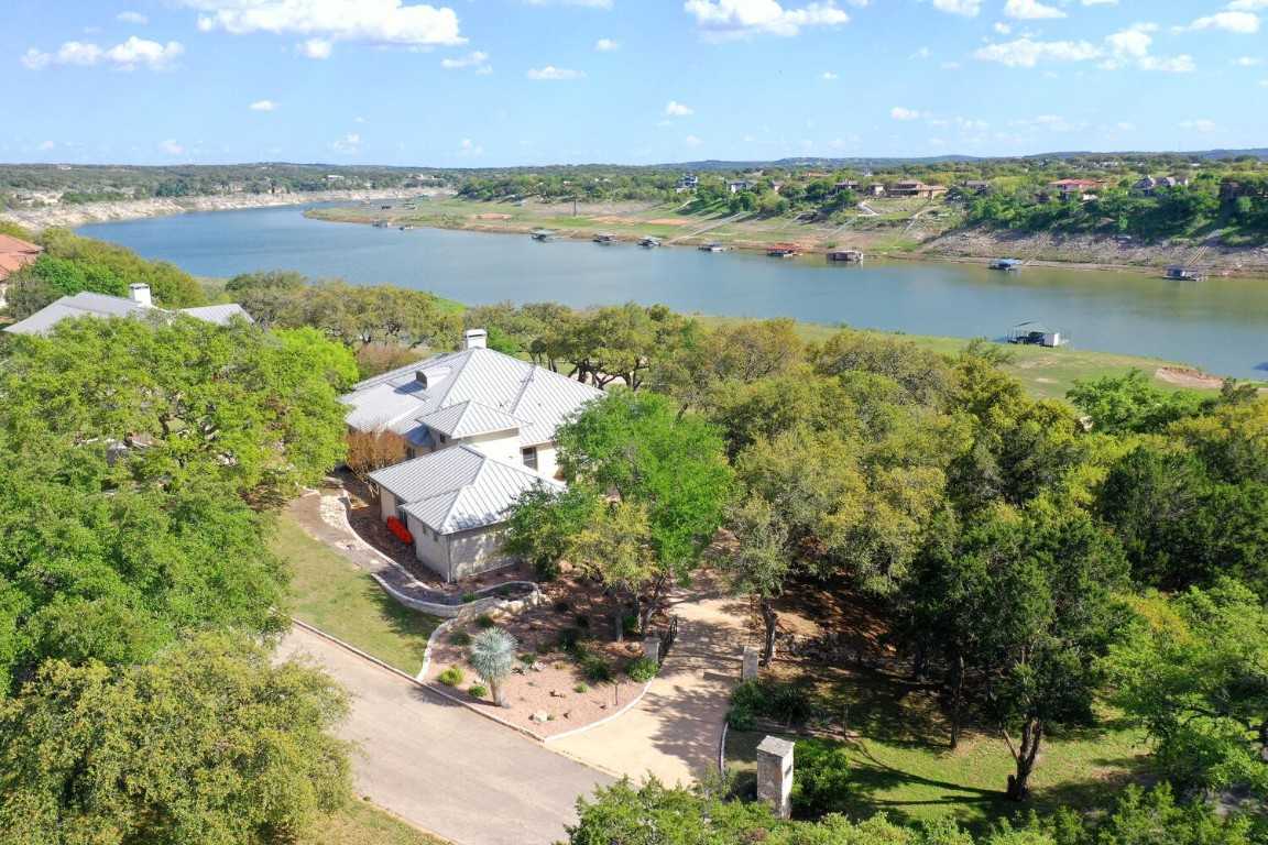 photo 1: 25507 S Peninsular Drive, Marble Falls TX 78654