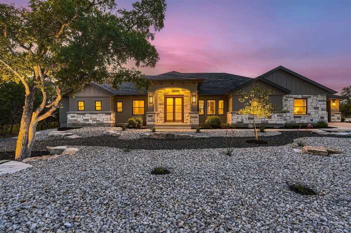 photo 37: 118 Lazy Oak Place, Spicewood TX 78669