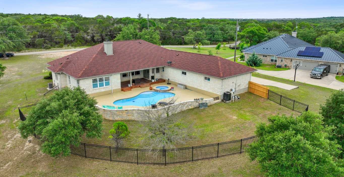 photo 3: 124 Overlook Drive, Liberty Hill TX 78642