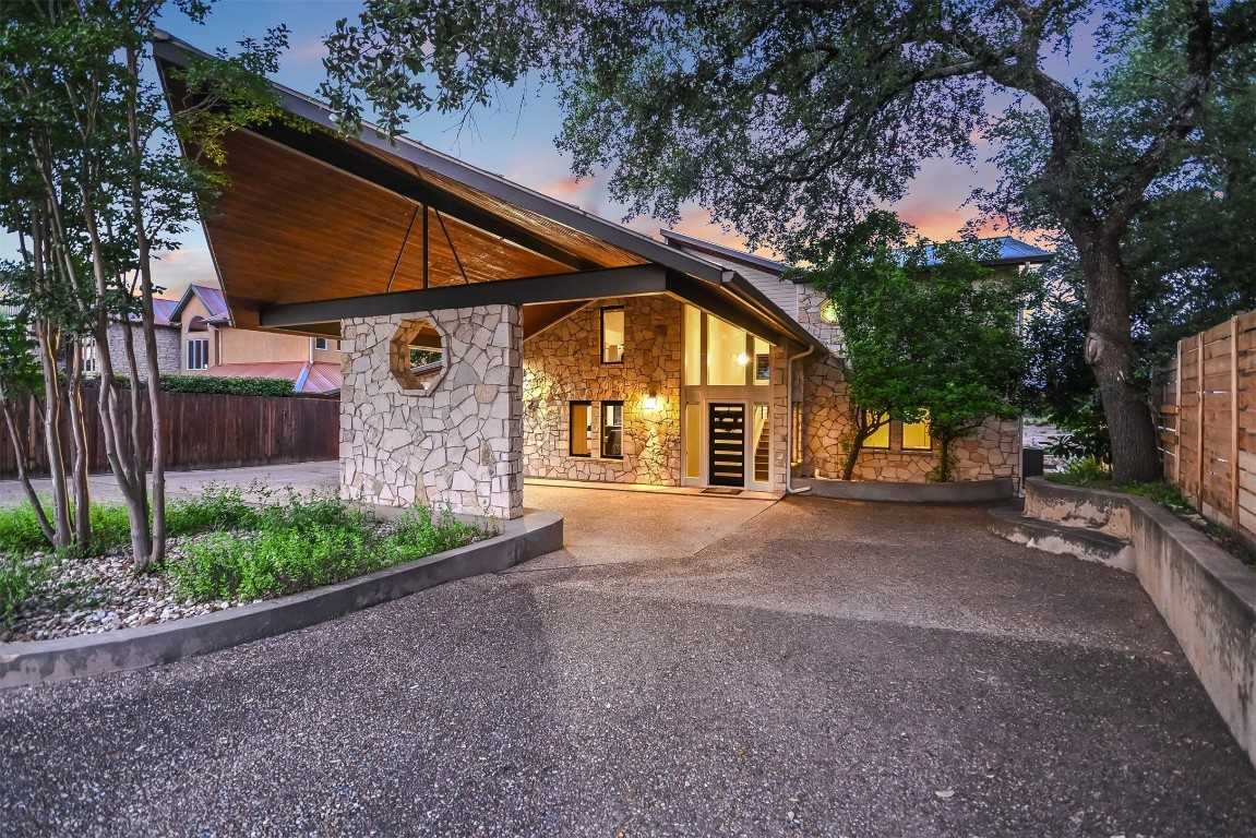 photo 2: 22401 Felicia Drive, Spicewood TX 78669