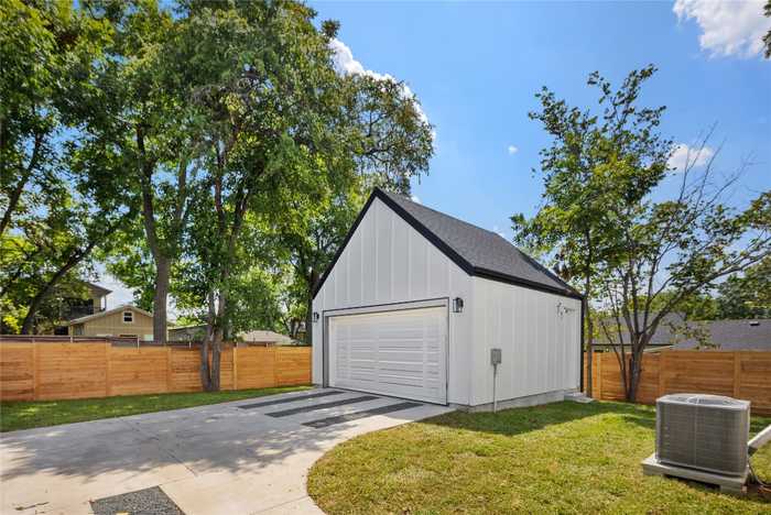 photo 40: 607 E 47th Street, Austin TX 78751