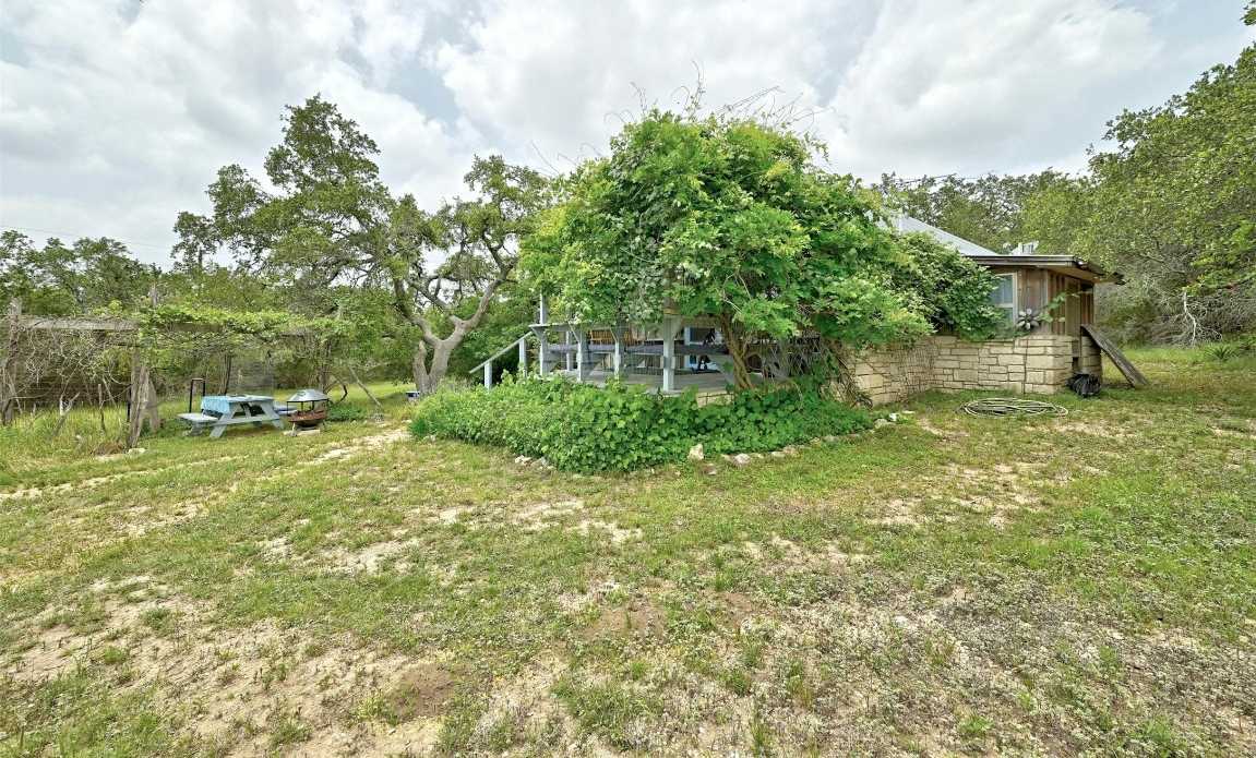 photo 3: 846 Plainview Road, Wimberley TX 78676