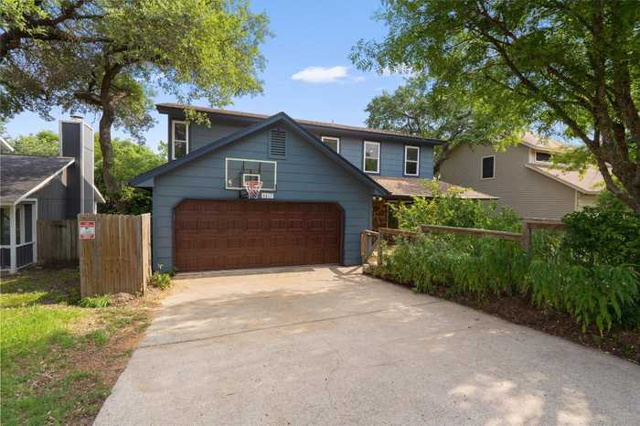 photo 2: 8417 Selway Drive, Austin TX 78736