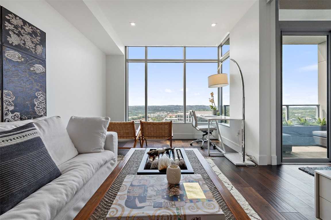 photo 2: 501 West Avenue Unit 2202, Austin TX 78701